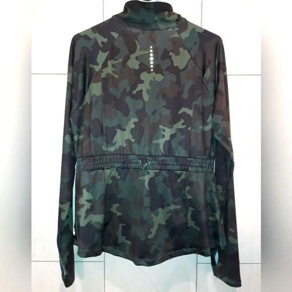 Tek Gear Camo Zipper Workout Jacket size large excellent used condition - Picture 6 of 9
